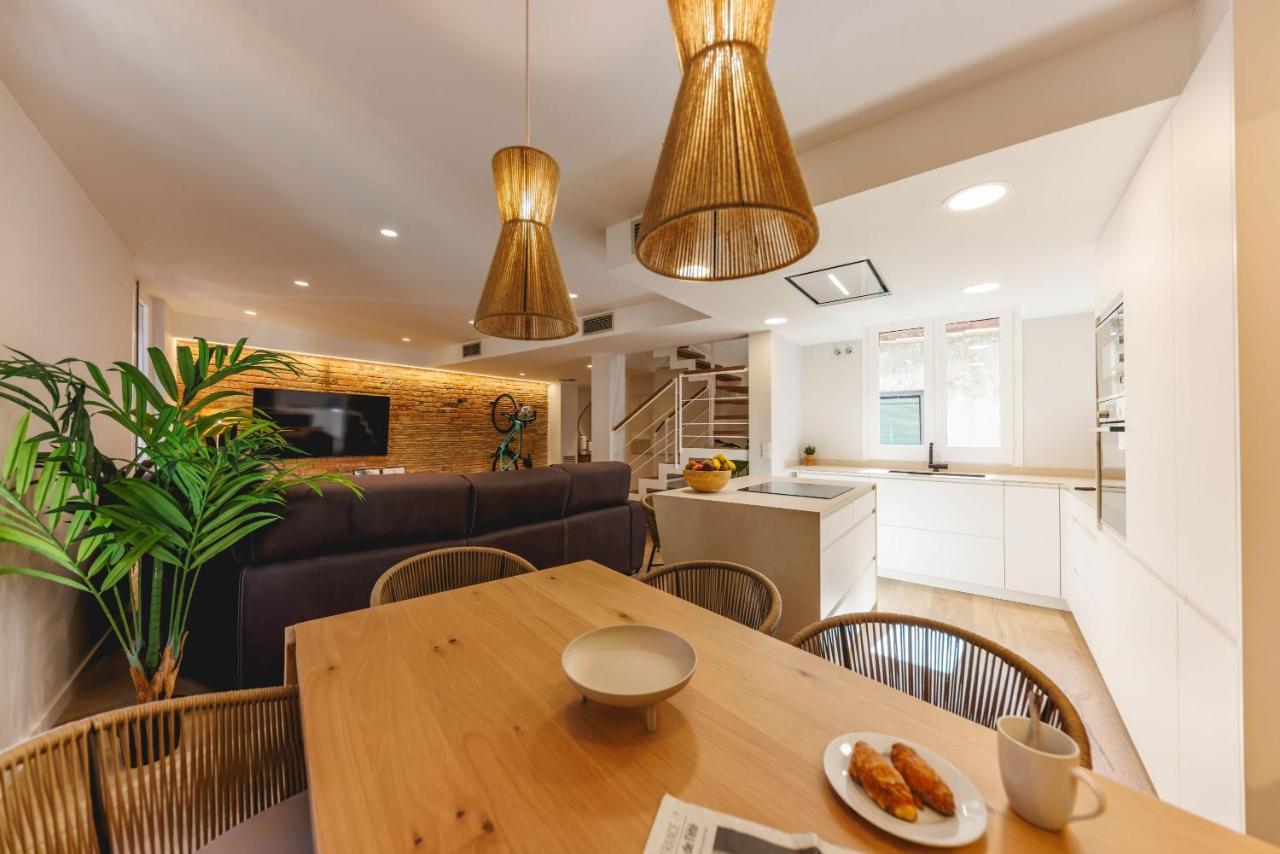 Bravissimo Cort Reial Duplex, Spacious With 3 Bedrooms Girona Ngoại thất bức ảnh